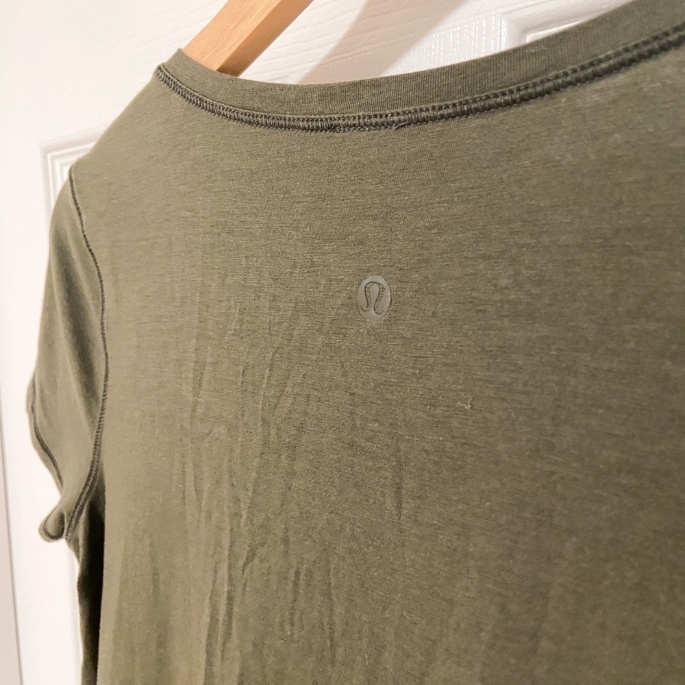 Lululemon Knot A Problem Tee in Dark Olive - Picture 10 of 10